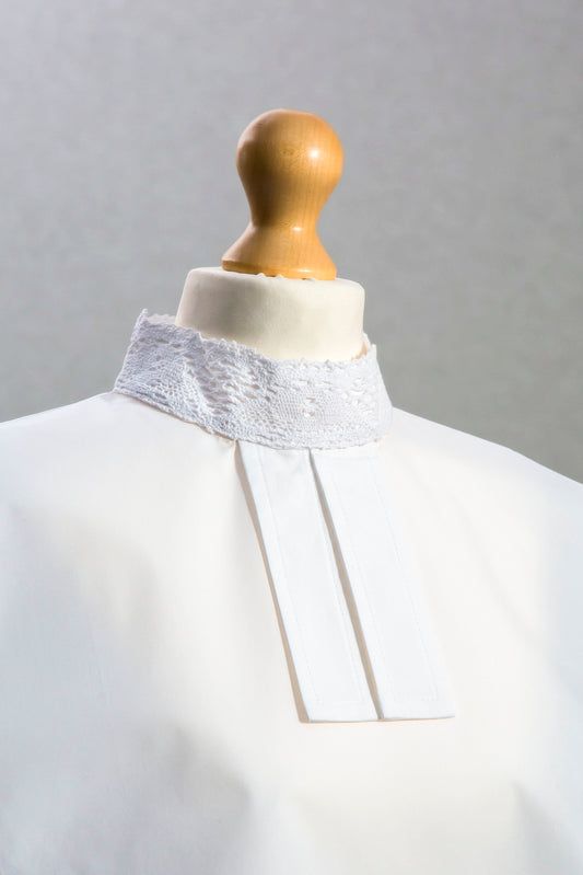 New I&N Traditional Lace Collarette®