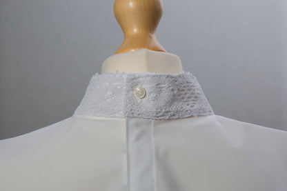 New I&N Traditional Lace Collarette®