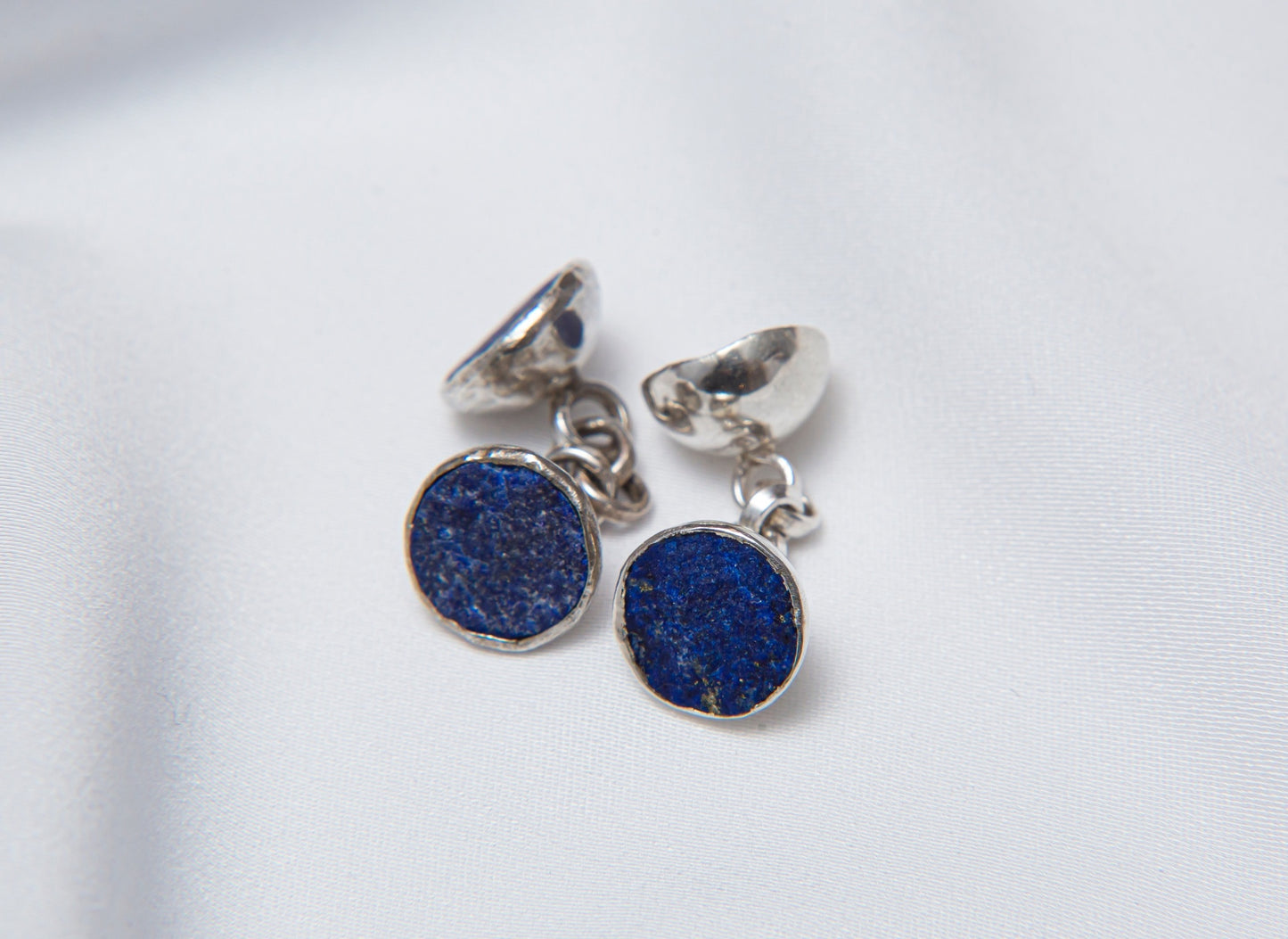 ISHKAR Lapis Lazuli Cradle Cufflinks in Silver